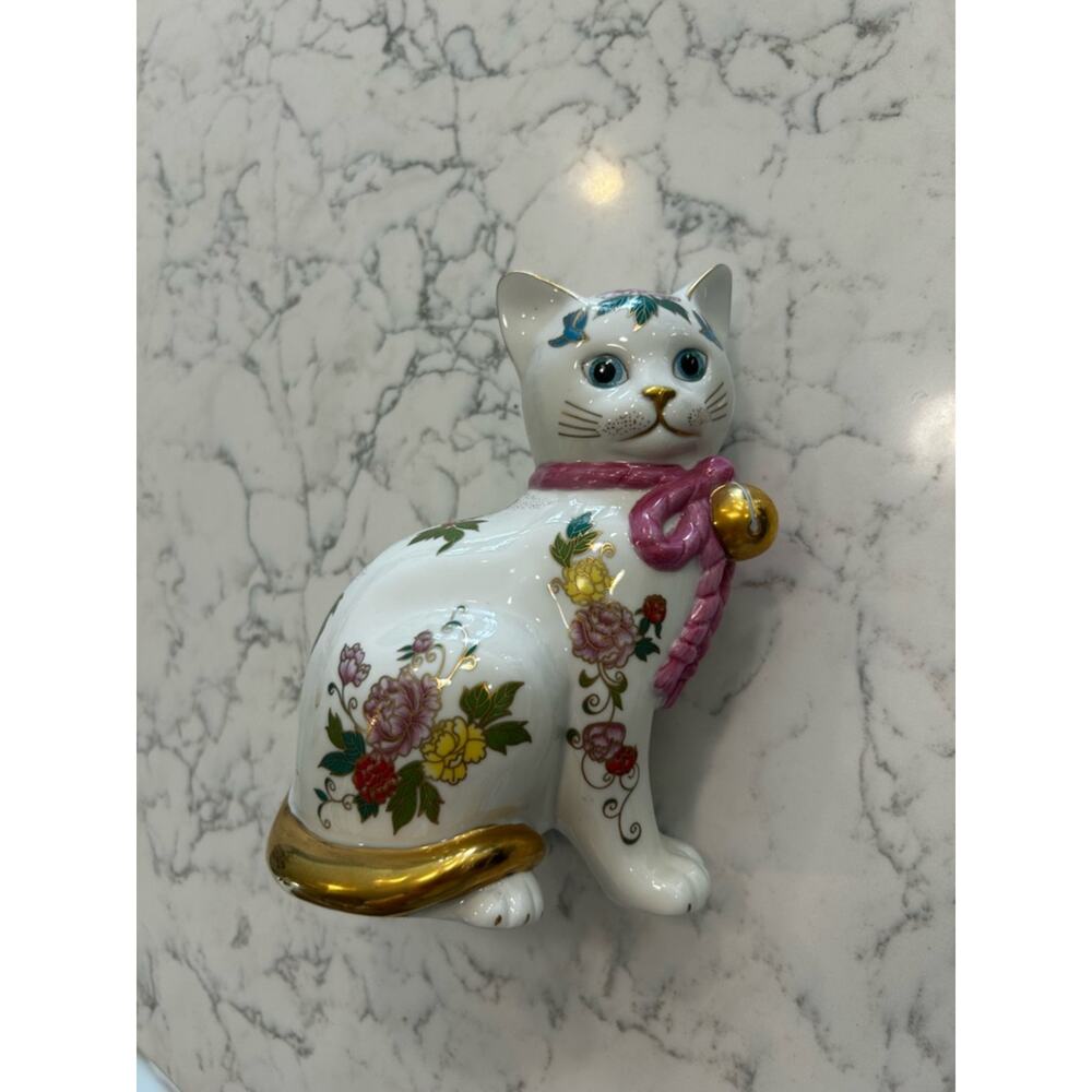 Vintage The Royal Kitten of Prosperity Hand Painted Fine Porcelain The Franklin